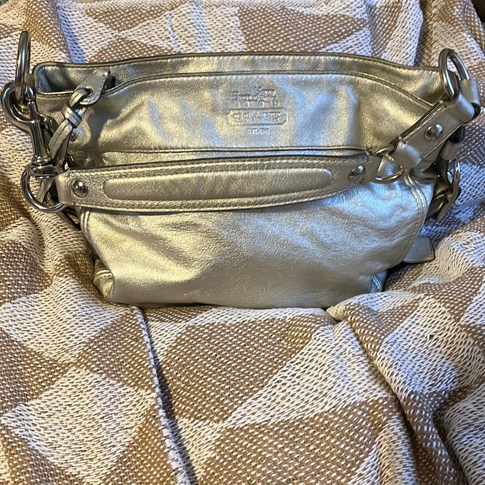 COACH SILVER SHOULDER BAG